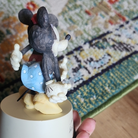 Disney Mickey and Minnie Mouse 'Happily Ever After' Figurine - Picture 5 of 8